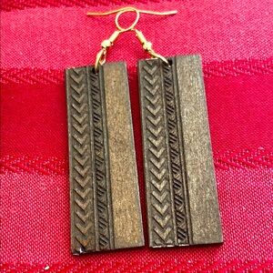 5/$10❤️❤️❤️NEW Handcrafted Wood Rectangular Earrings with Geometric Design